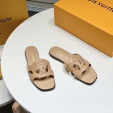 Louis Vuitton Slippers